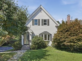19 Forest Ave, Natick, MA 01760