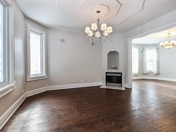 Living Room / Dining Room