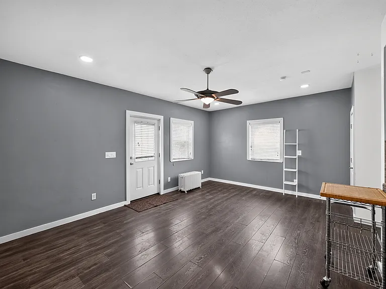 1420 Dayton St — Photo 12