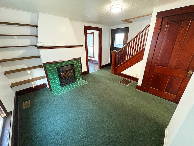 41 N Lancaster St — Photo 12