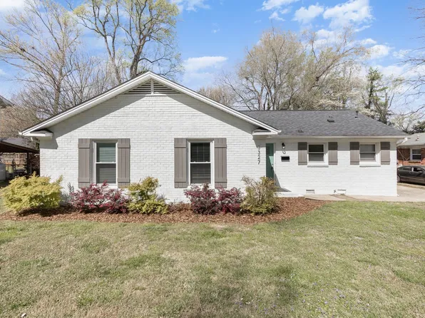 3327 Bonneville Dr, Charlotte, NC 28205