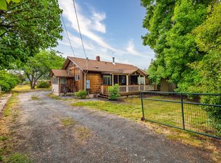 1711 Leonard Rd, Grants Pass, OR 97527