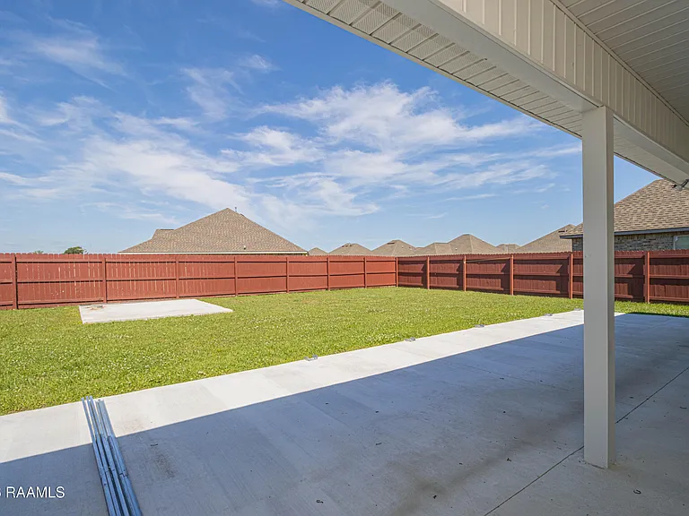 303 Tall Meadows Ln — Photo 20