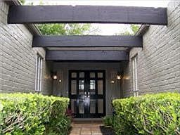 3rd image of 2214 Round Lake Dr