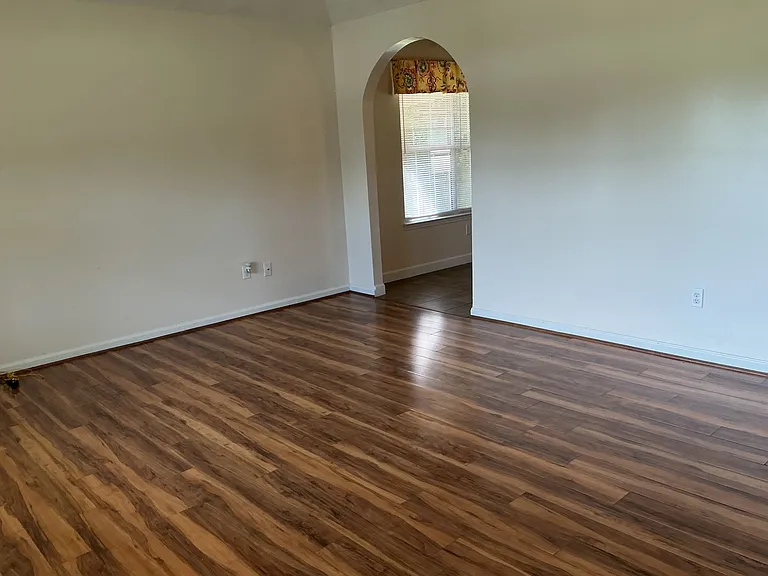 97 Hendrix St NE — Photo 10