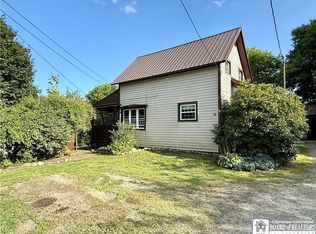 10 Dean St, Randolph, NY 14772