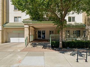114 S 15th Ave SW #108, Calgary, AB T2R 0P5