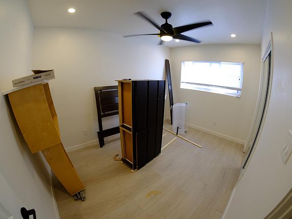 3rd image of 2273 Grand Ave #6