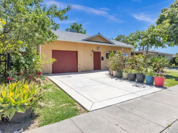 945 Sharian St, West Sacramento, CA 95605