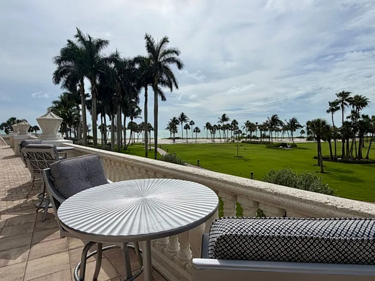 4021 Gulf Shore Blvd N #202 — Photo 27