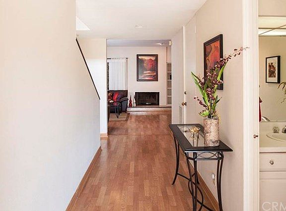3rd image of 800 La Cadena Ave
