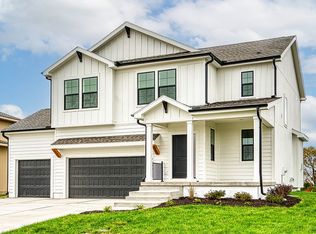 1516 SW Arbormill Ter, Lees Summit, MO 64082
