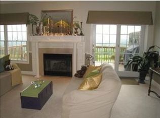 2398 Hilltop Rd, Presto, PA 15142