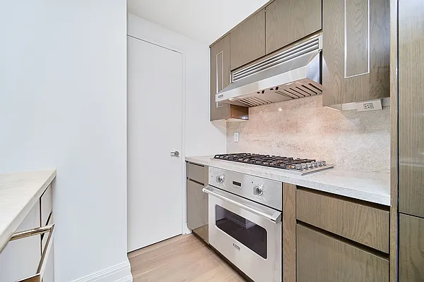 Rented by Living New York | media 35