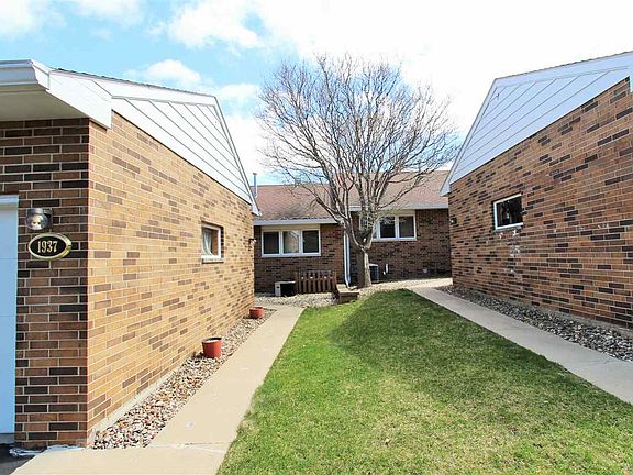 2nd image of 1937 Minnetonka Dr