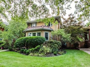 915 N Oak Park Ave, Oak Park, IL