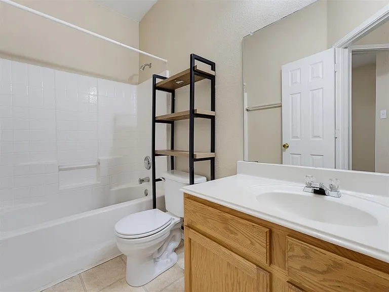 4105 Capstone Dr — Photo 29