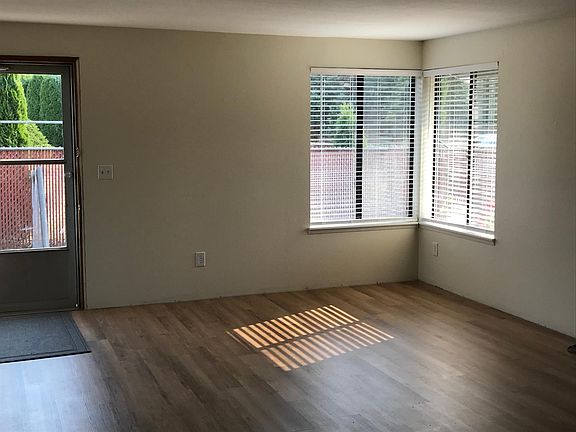 entry into living room
