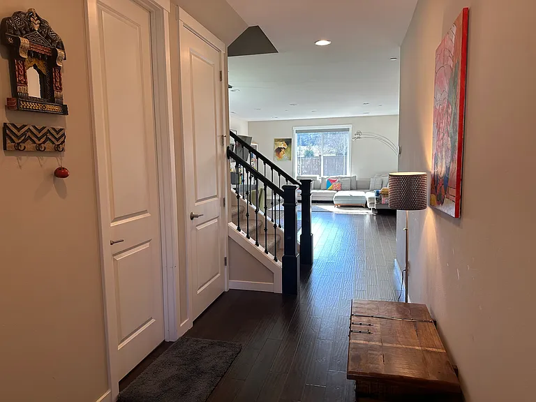 Entry way from main door