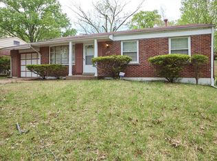 1725 Bradshaw Dr, Saint Louis, MO