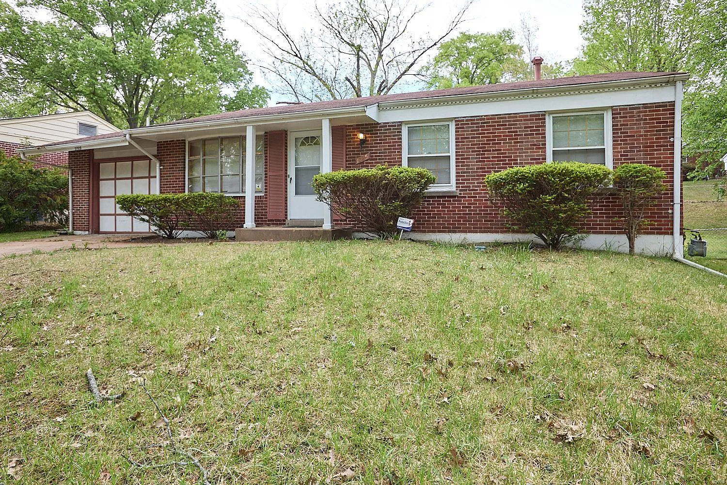 1725 Bradshaw Dr photo 1