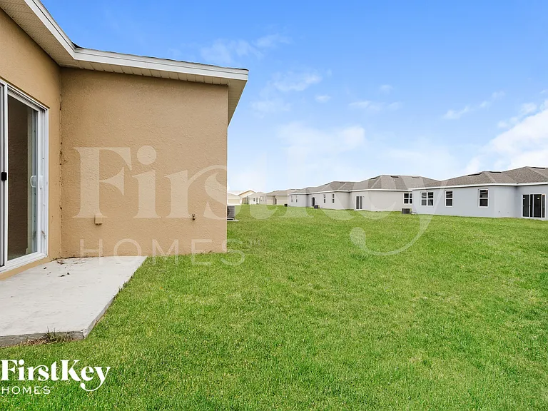 523 Crown Rose Dr — Photo 15