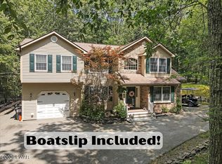 5 Pumphouse Rd, Lakeville, PA 18438