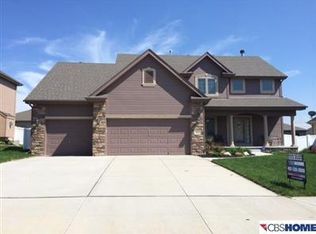 8623 S 102nd St, La Vista, NE 68128