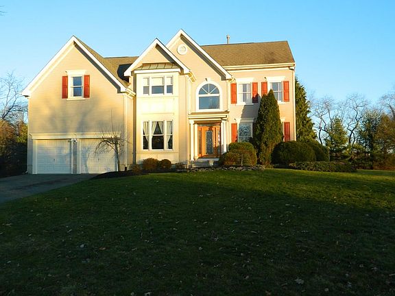 3rd image of 21 E Kincaid Dr