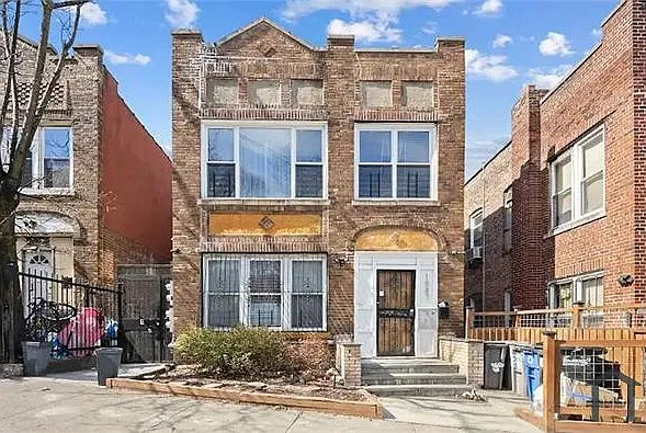 3 bed, 1300 sqft, $3,400 — Photo 2
