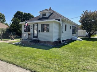 34 Russell Rd, Norwich, CT 06360