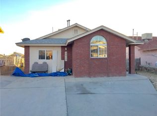 2915 Royal Knoll Dr, El Paso, TX 79936