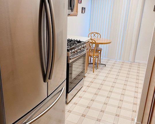 3rd image of 18221 Andrea Cir N Unit 1