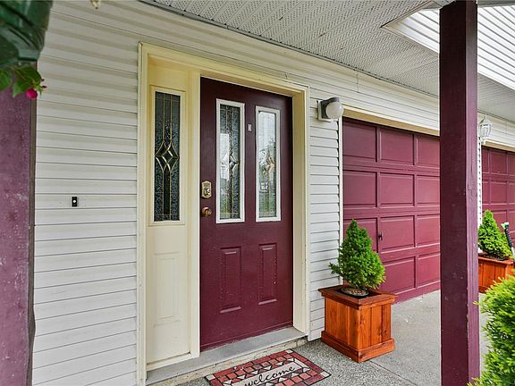 2nd image of 877 Admirals Rd