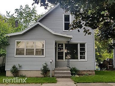 1st image of 566 Valley Ave NW