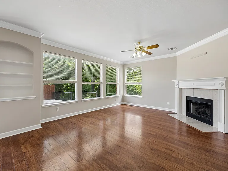3702 Senada Trl — Photo 19