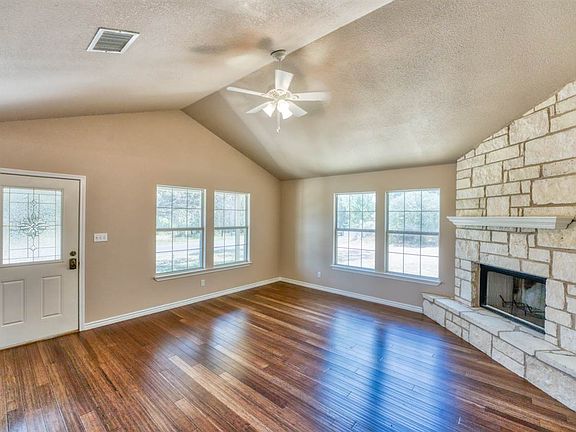 4th image of 808 Pecan Ln #&-lot 201
