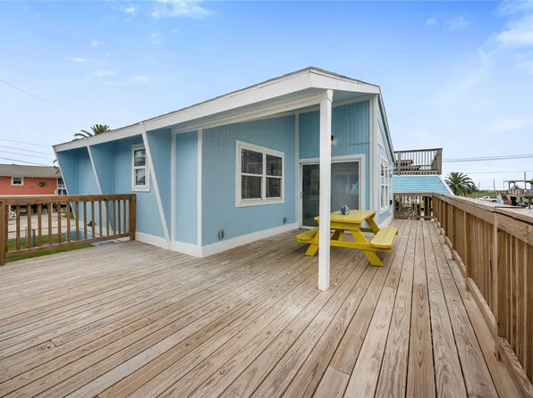 16710 Montego Way, Jamaica Beach, TX 77554