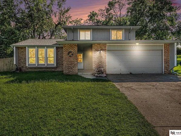 13006 S 33rd Cir, Bellevue, NE 68123