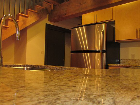 4th image of 424 S 12th St APT 504