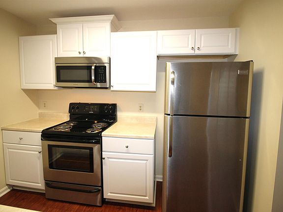 2nd image of 14 Clearwater Way #14