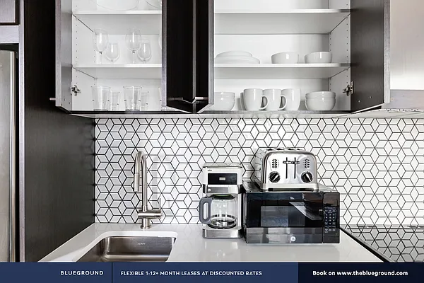 Rented by The Blueground | media 5