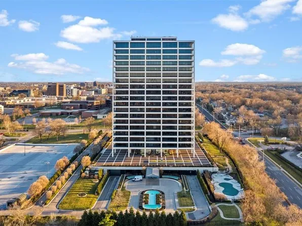 700 W 31st St Suite 1004, Kansas City, MO 64108