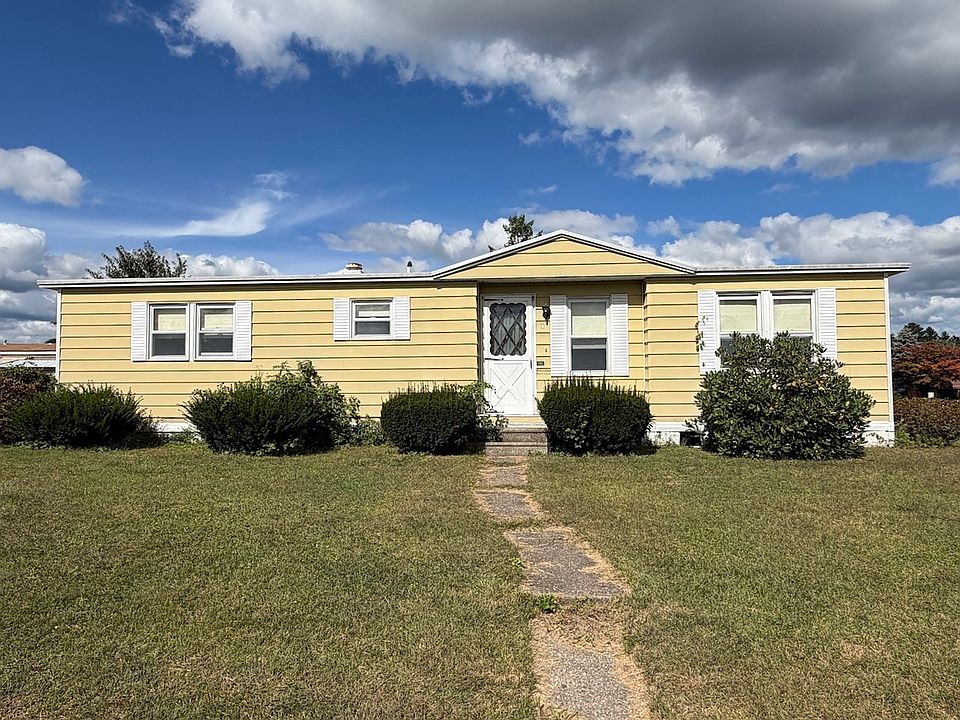 1st image of 2 Jeffrey Ln