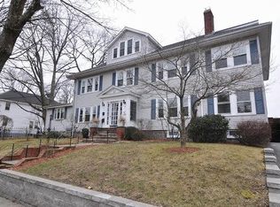 27 Crosby Rd #2, Chestnut Hill, MA 02467