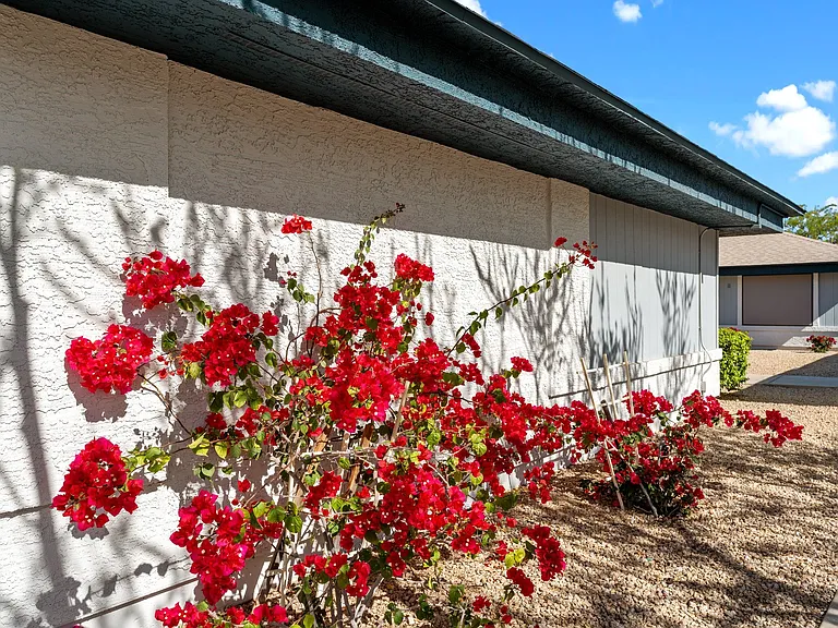 Coronado Glen Apartments — Photo 29