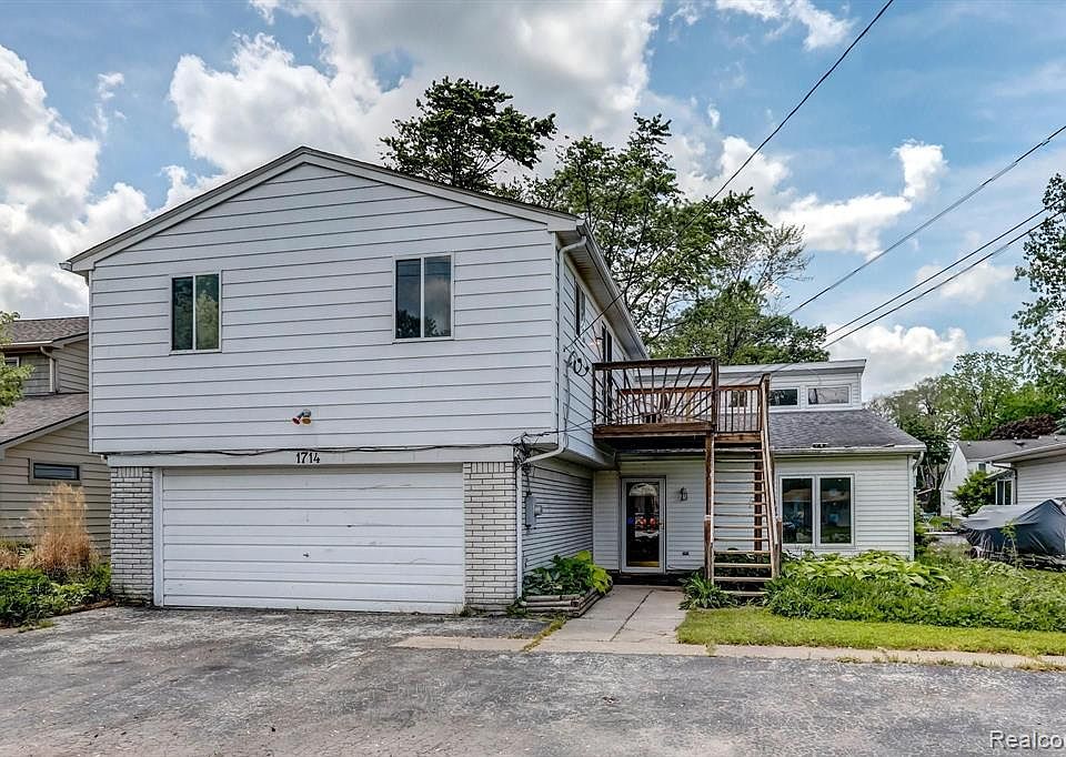1714 Maddy Ln, Keego Harbor, MI 48320 Zillow