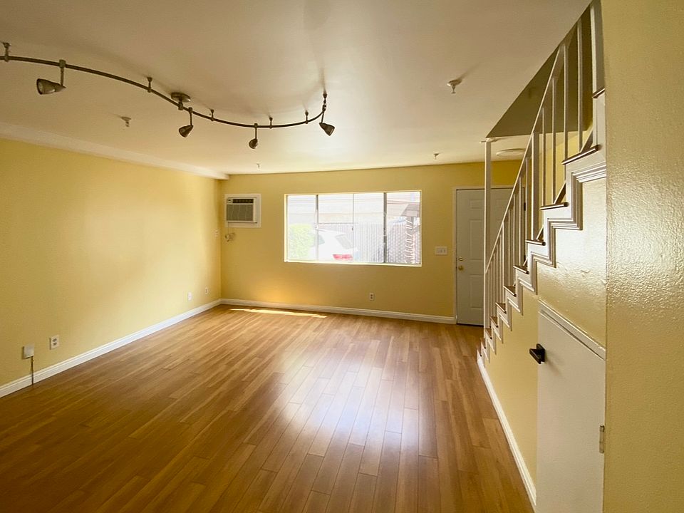 1st image of 2504 Montrose Ave #B