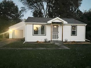 3135 Shaw St, Burton, MI 48529