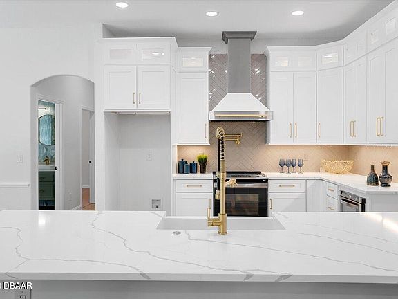 5th image of 6444 Longlake Dr